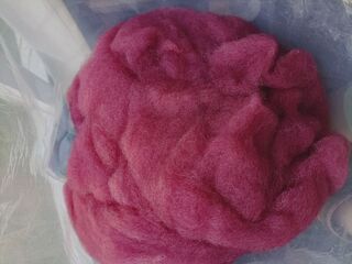 Dyed Alpaca Fibre (Maroon)