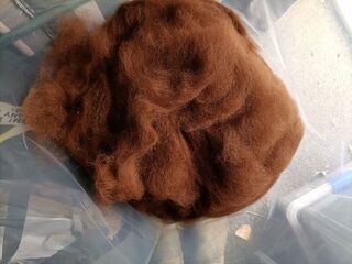 Medium Brown carded fibre by Velez